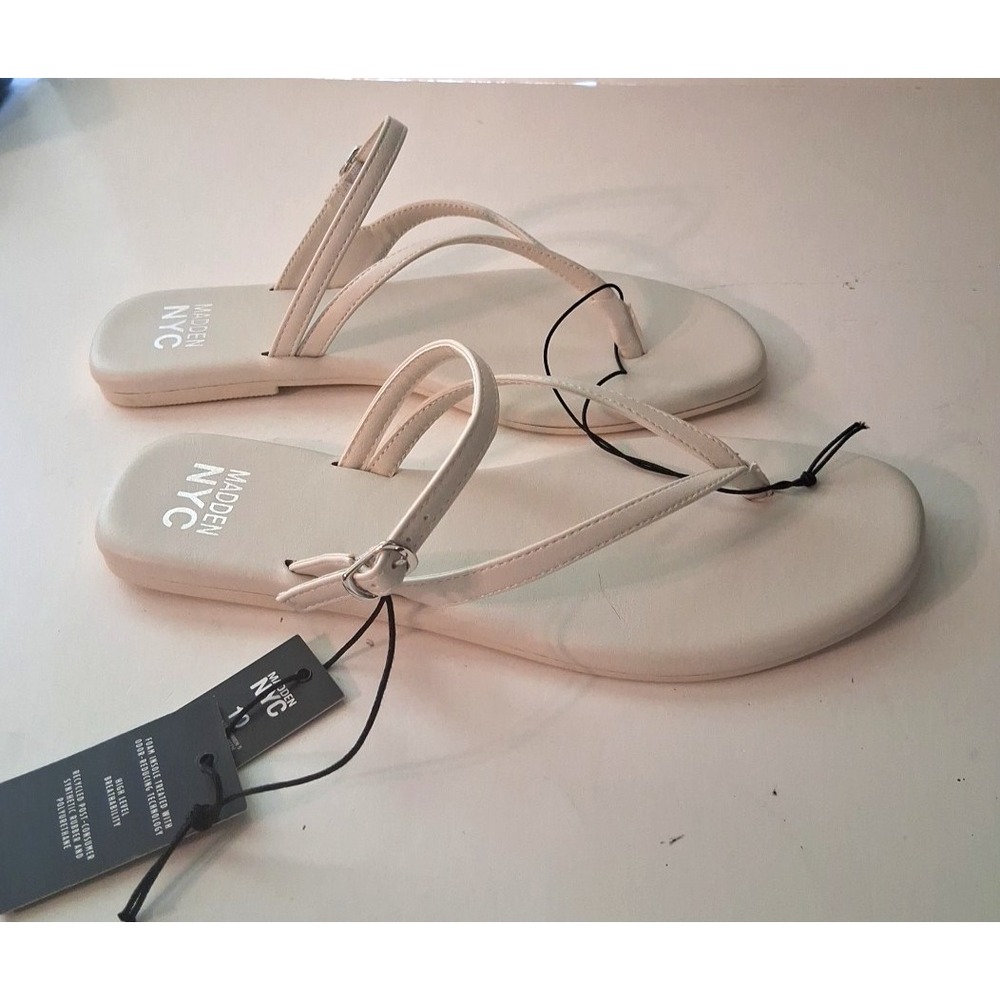 Madden NYC Cream Ivory Thong Flat Slip-On Sandals Size 10